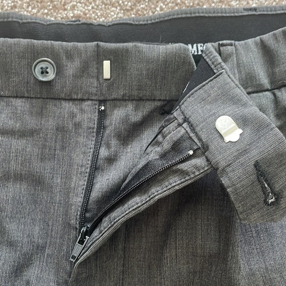 Croft & Barrow Dress Slacks 36x32 - Picture 3 of 7